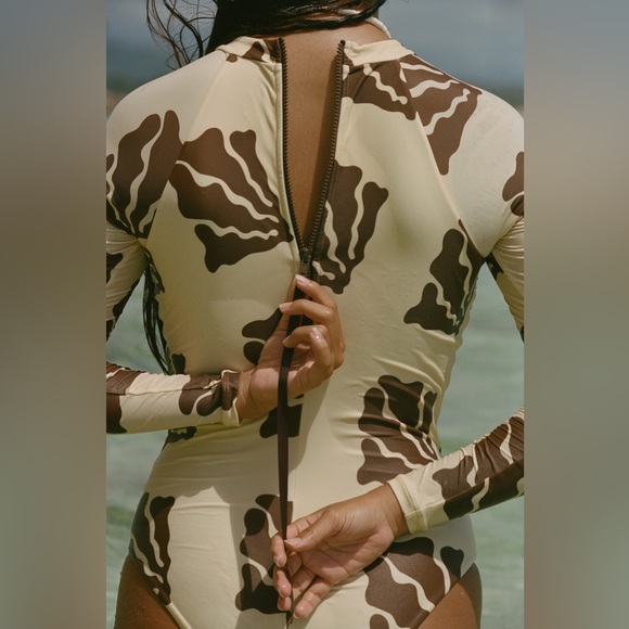 New Abysse x Free People Ama Coral XL Ivory Long Sleeve 1-Pc High Neck Surf Suit - Picture 12 of 13